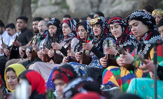 جشن جهانی نوروز در محوطه تاریخی طاقبستان
