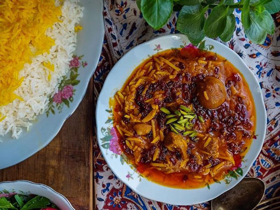 خورش خلال بادام کرمانشاهی، بی نظیرترین خورش ایرانی
