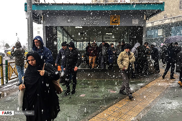 برف، تهران را سفیدپوش کرد
