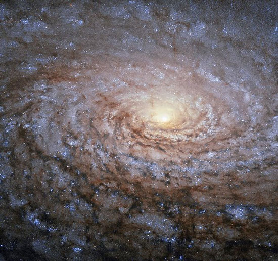 تصاویری زیبا از کهکشان های دور