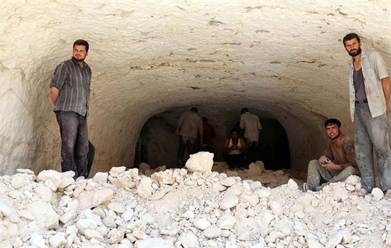 بیمارستانی شبیه معدن در سوریه +عکس