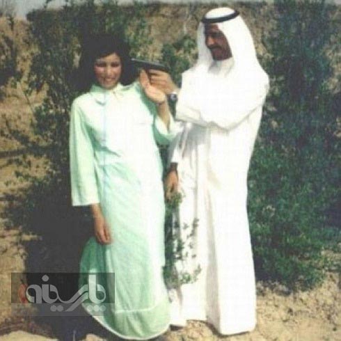 عکس: شوخی رومانتیک صدام با همسرش!