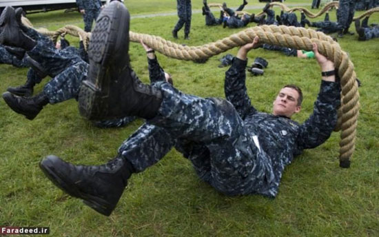 عکس: تمرینات سربازان نیروی دریایی آمریکا
