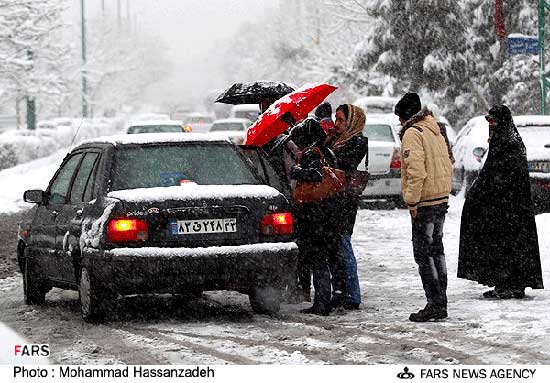 گزارش تصویری از اولین برف زمستانی پایتخت