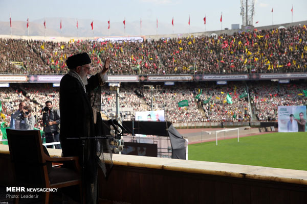 رهبر معظم انقلاب در اجتماع عظیم بسیجیان