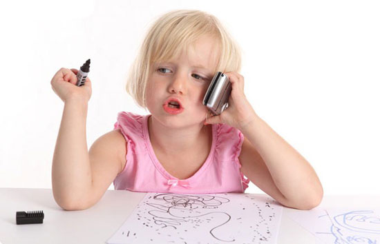 خطرات گوشی موبایل برای بچه ها