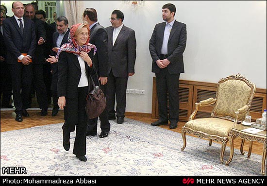 عکس: حجاب وزیرخارجه ایتالیا در دیدار روحانی