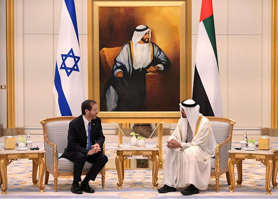 دیدار رئیس‌جمهور اسرائیل با «بن‌زاید» در ابوظبی