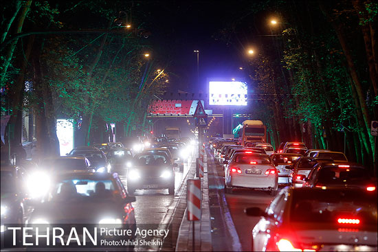 زیبایی های تهران در شب