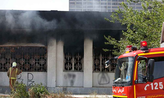 آتش سوزی در محل تجمع معتادان در شهرک غرب