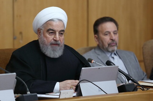 روحانی: کلام نافذ رهبری، فصل‌الخطاب است