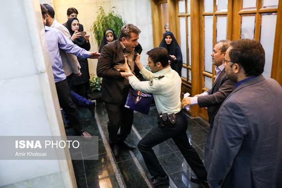 جنجال در جلسه شورای شهر تهران