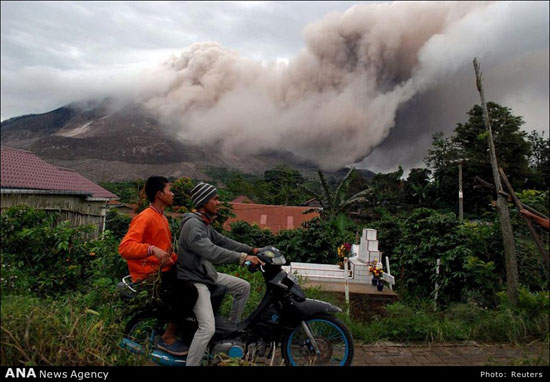 عکس: خشم آتشفشان سینابونگ در اندونزی