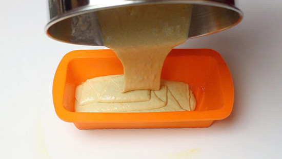 آموزش مرحله به مرحله تهیه نان پرتقالی