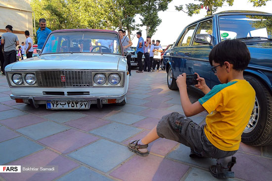 همایش «خودرو‌های کلاسیک» در سنندج