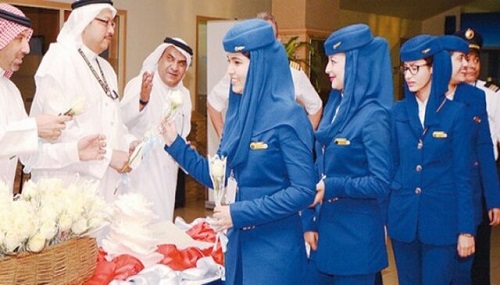 عربستان استخدام زنانِ مهماندار هواپیما را آغاز کرد
