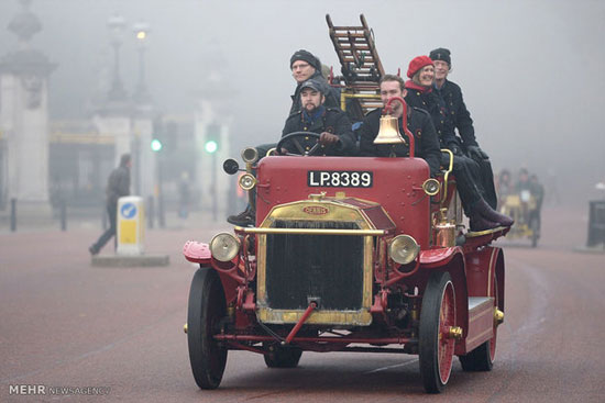 مسابقه خودروهای قدیمی در لندن‎ +عکس