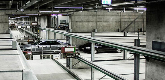 ربات‌ها در بزرگترین پارکینگ خودکار اروپا