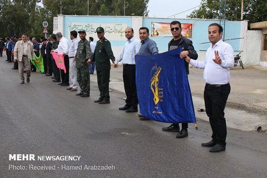 زنجیره انسانی حمایت از سپاه در جزیره خارک