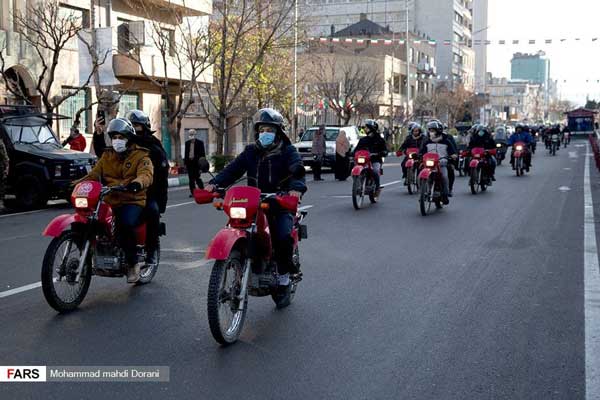 تصاویری از راهپیمایی نمادین ۲۲ بهمن در تهران