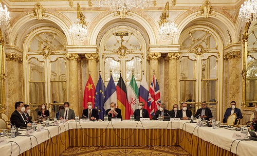 متون غیررسمی ایران و آمریکا روی میز مذاکرات