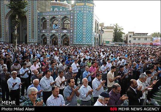 تصاویری از اقامه نماز عید سعید فطر در تهران