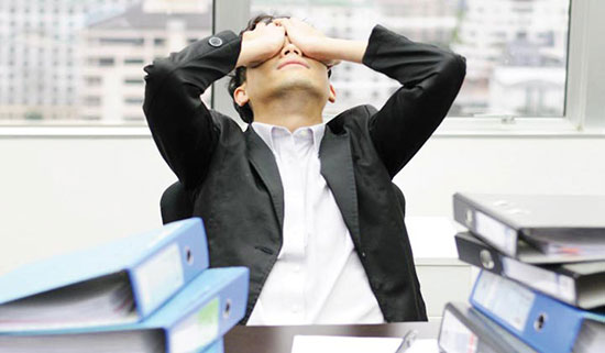 عوامل استرس زا در محل کار و اثر آن روی جسم و روان