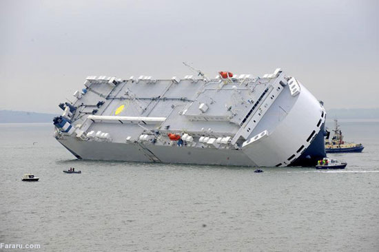 عکس: غرق‌شدن یک کشتی در اسکاتلند