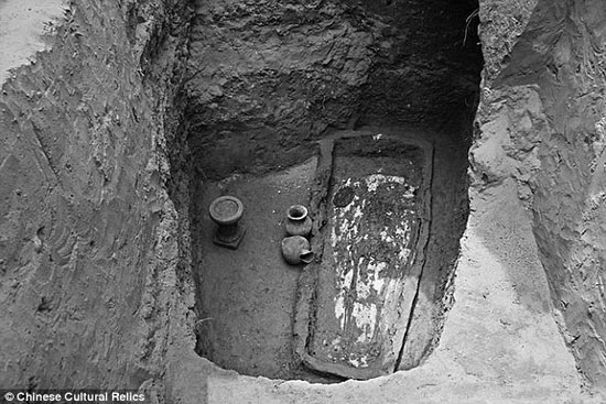 کشف یک مقبره 1500 ساله با جواهرات خارق‌العاده در چین