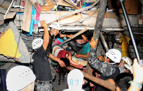 خسارت زلزله مهیب در اکوادور +عکس