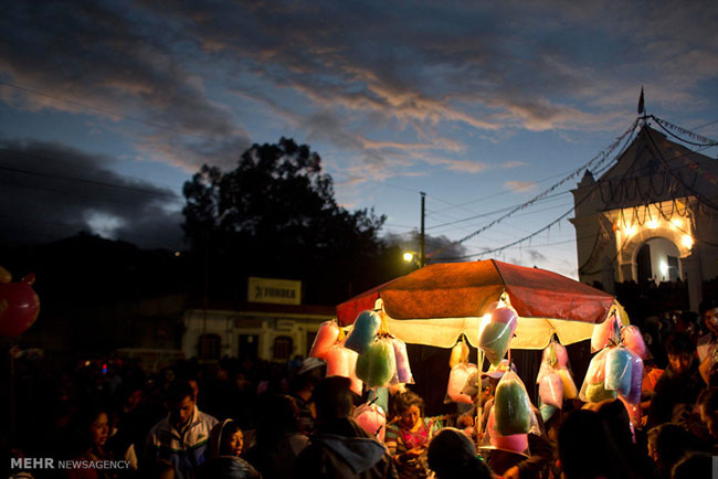 جشنواره سنت توماس بمناسبت سال نو در گواتمالا