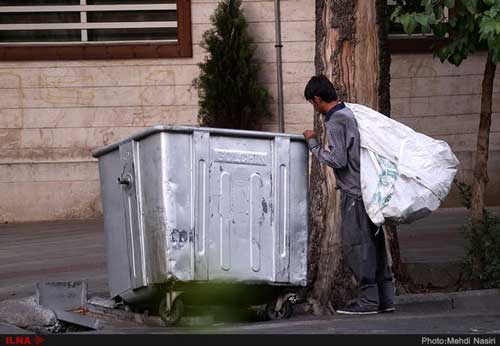 ابتکار شهرداری تهران برای مقابله با زباله‌گرد‌ها!