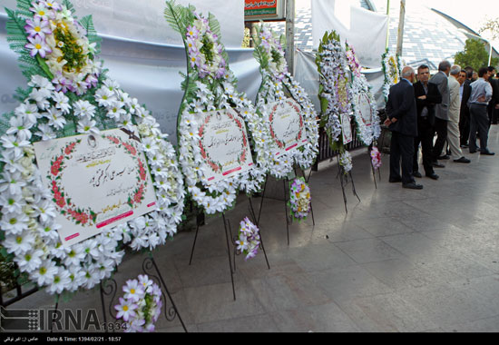 عکس: چهره ها در یادبود «صادق آئینه وند»