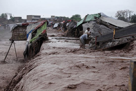 بارندگی‌های شدید در پاکستان ۱۷ قربانی گرفت