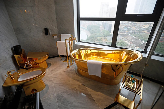 اولین هتل طلایی جهان!