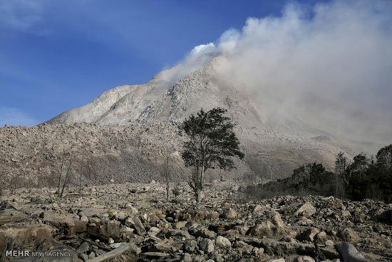 عکس: خشم آتشفشان سینابانگ