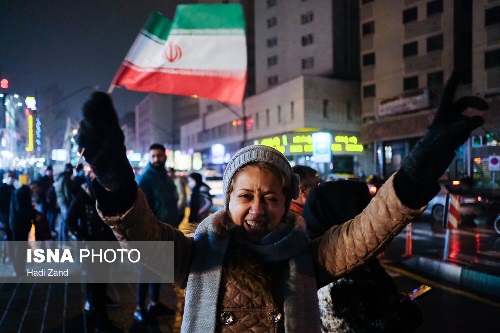 شادی مردم تهران پس از صعود تیم ملی