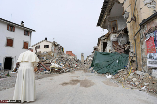 بازدید غیرمنتظره پاپ از نقاط زلزله‌زده