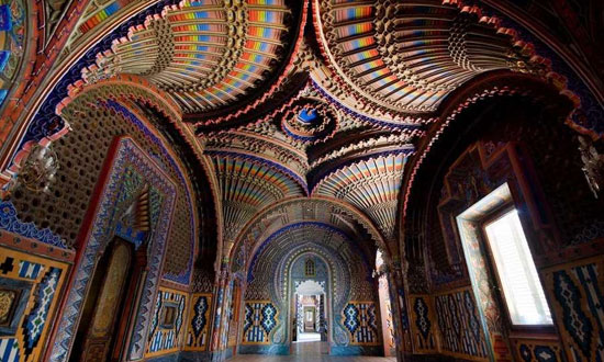 رنگی‌ترین و جذاب‌ترین قصر اروپا +عکس