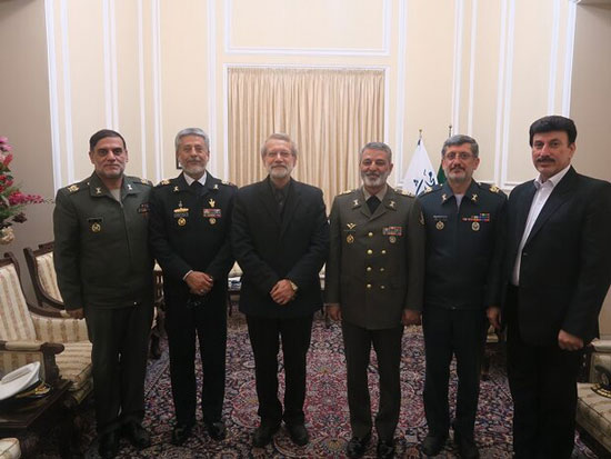 فرمانده ارتش با لاریجانی دیدار کرد
