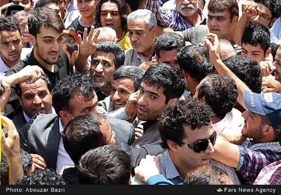 احمدی‌ نژاد در راهپیمایی روز قدس +عکس