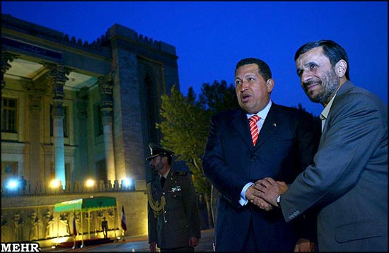 گزارش تصویری: وقتی چاوز به ایران آمد