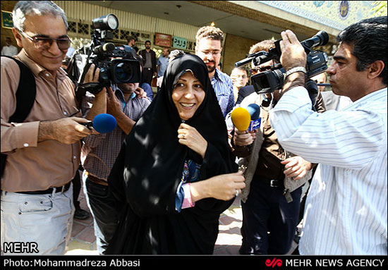 عکس: حضور فاطمه هاشمی در دادگاه انقلاب