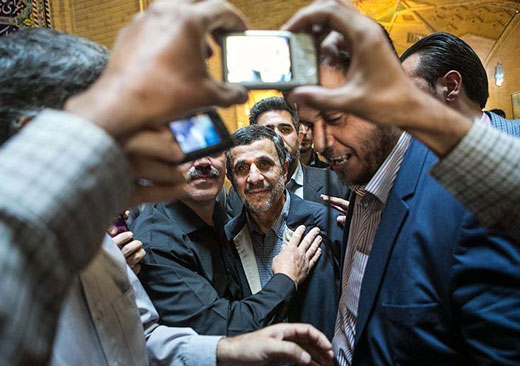 احمدی نژاد: هنوز گوجه های نارمک ارزان ترند