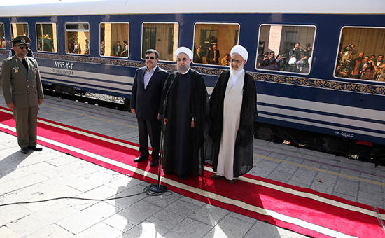 روحانی با قطار به قزوین رفت