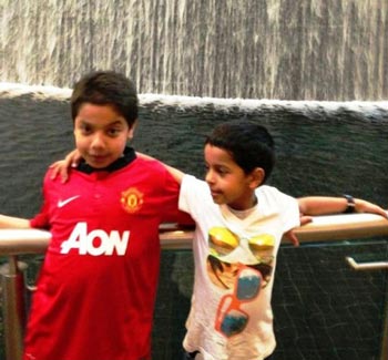 2 پسربچه عربستان را شوکه کردند +عکس