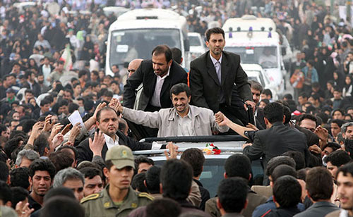 احمدی نژاد چگونه دل میلیون ها ایرانی را برد؟