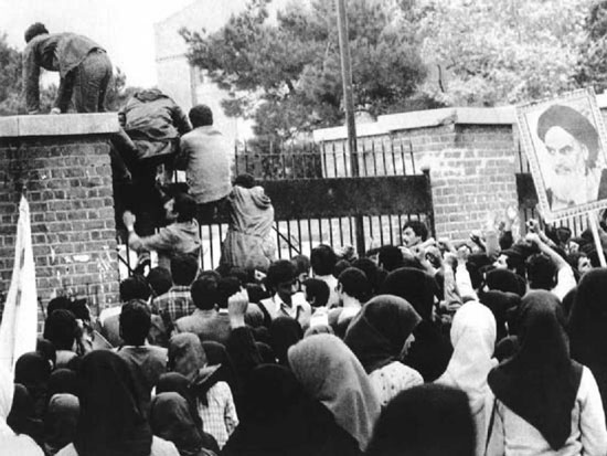 نقش زنان در تسخیر سفارت آمریکا در تهران