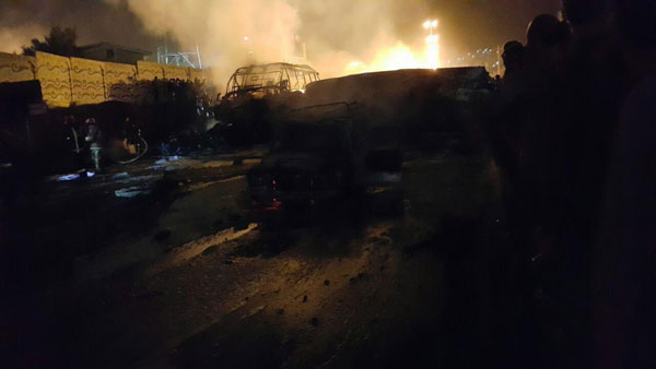 تصادف مرگبار تانکر سوخت با اتوبوس در سنندج