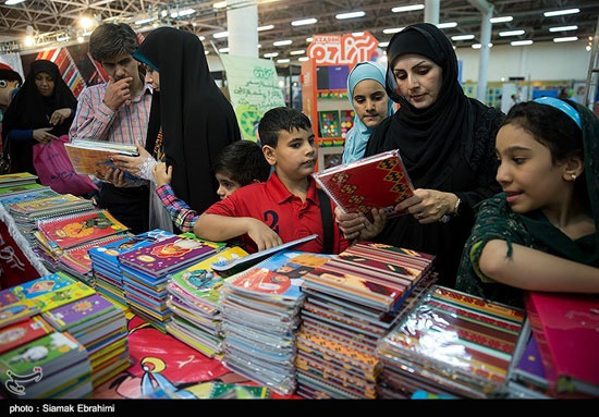 عکس: شوق خرید لوازم‌التحریر در آستانه مهر
